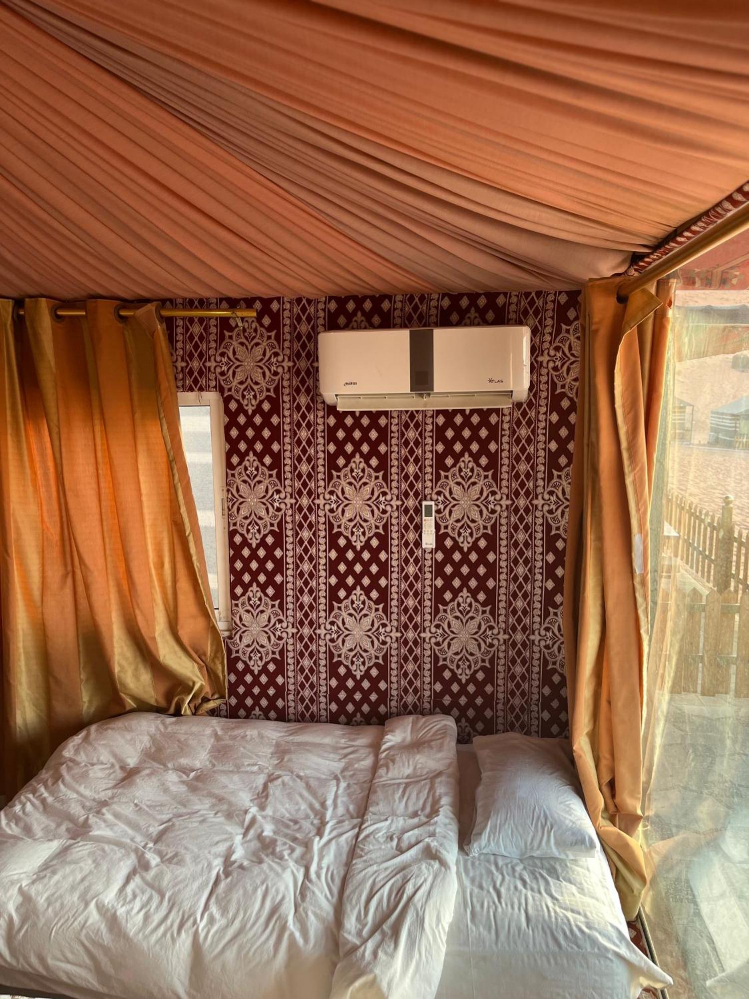 Al Raha Luxury Camp Ξενοδοχείο Ουάντι Ραμ Εξωτερικό φωτογραφία